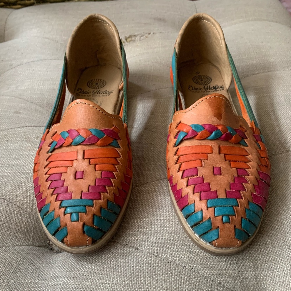 HANDMADE MEXICAN HURRACHES